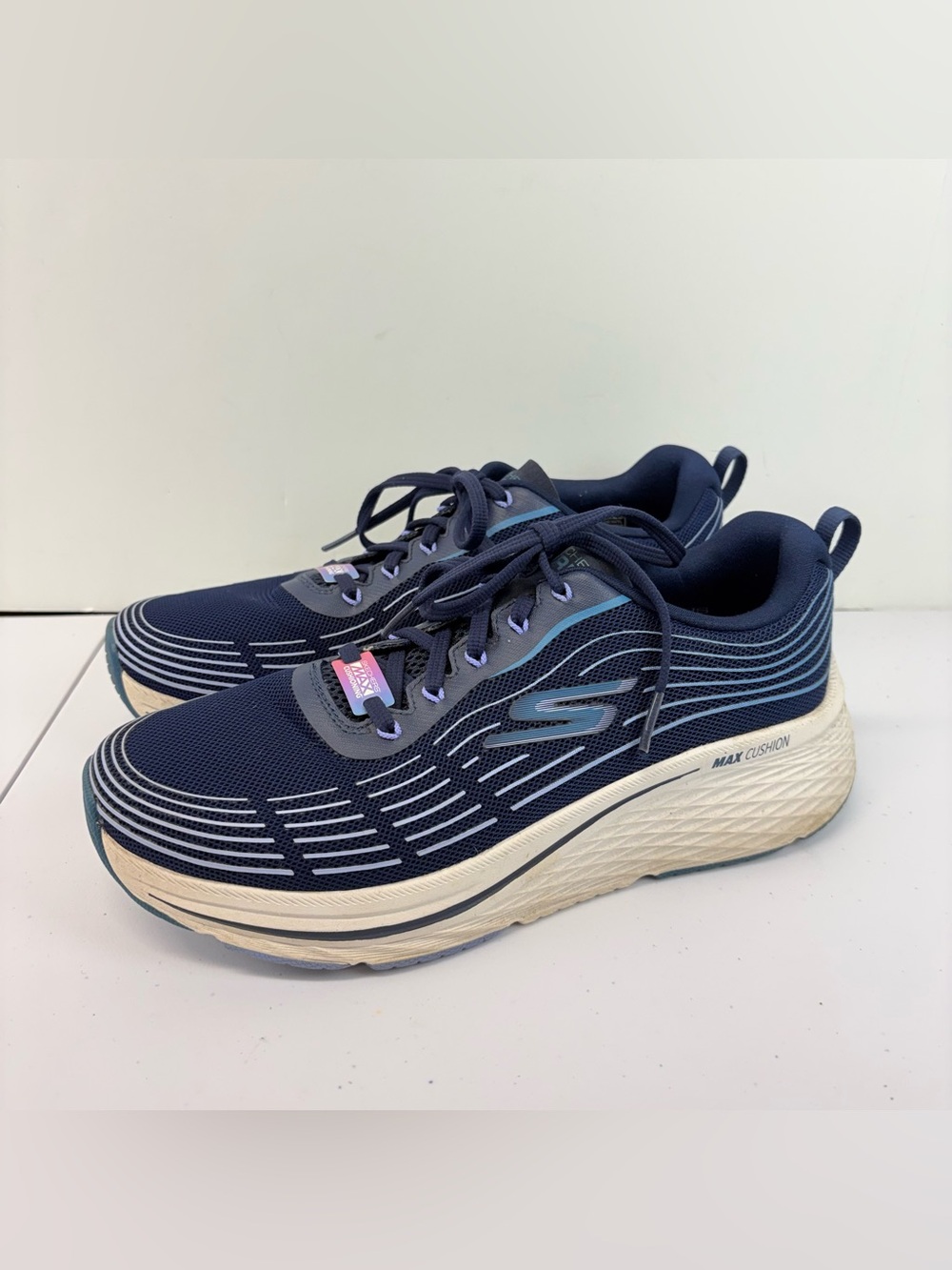 Skechers Max Cushioning Elite 2.0 Women's Size 9 Blue Athletic Running Shoes